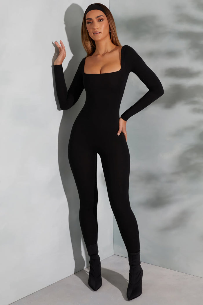 Breathable women's jumpsuit – fitted design, soft fabric, for versatile occasions 1
