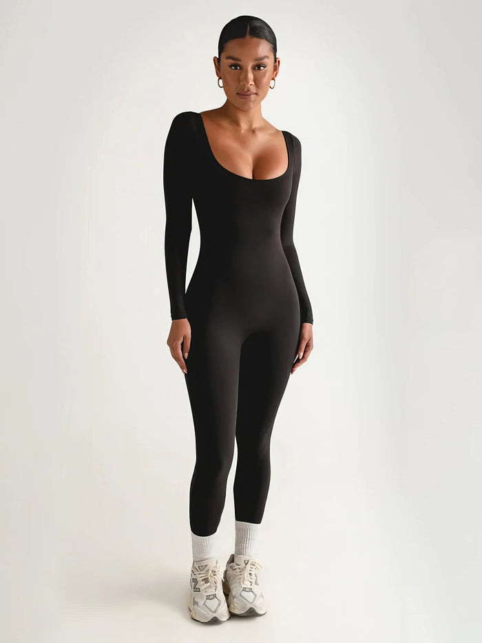 Breathable women's jumpsuit – fitted design, soft fabric, for versatile occasions 3