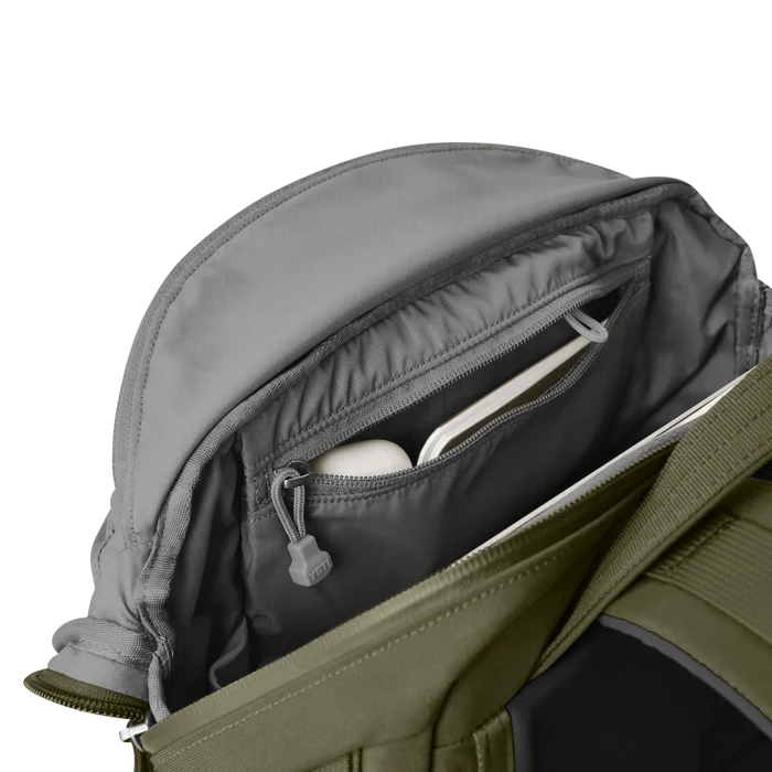 Crossroads 22 backpack olive