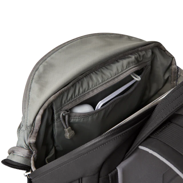 Crossroads Backpack 22L Black