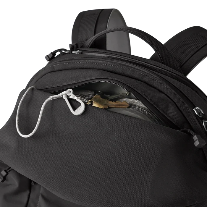 Crossroads Backpack 27L Black