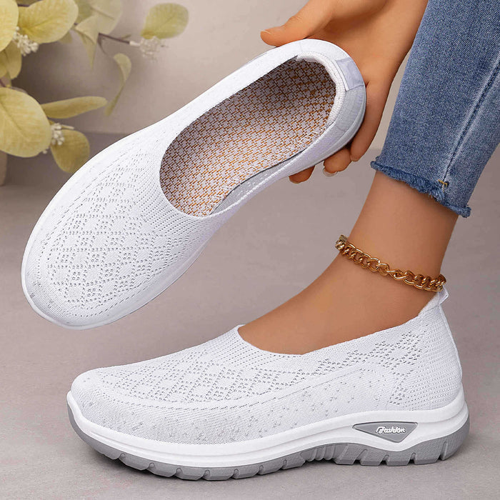 Lightweight Women's Mesh Slip-On Flats – Slip-On, Knit Upper, Casual Daily Wear