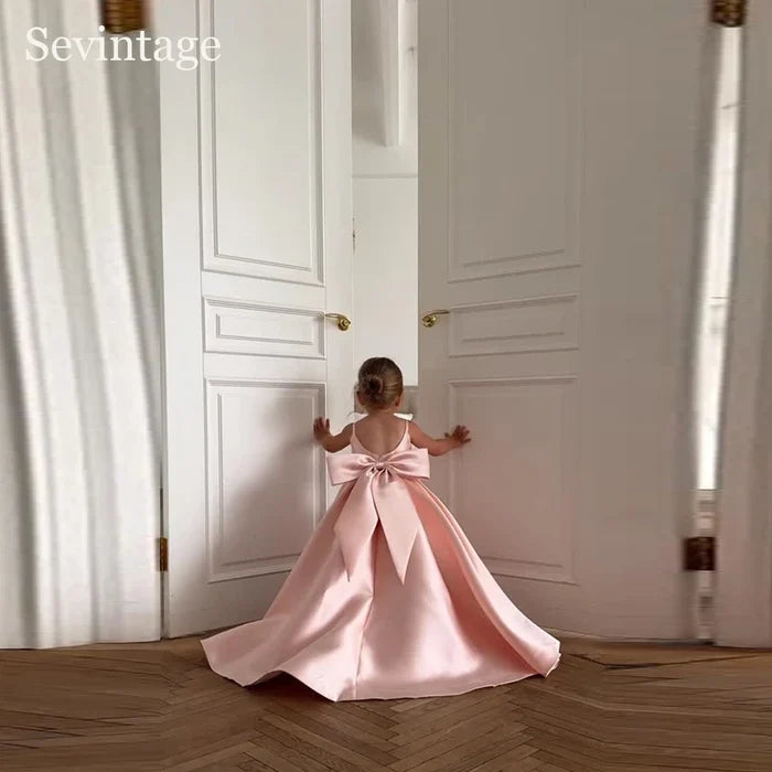 Soft timeless girls' flower girl dress - bow-back, floor-length organza, for wedding