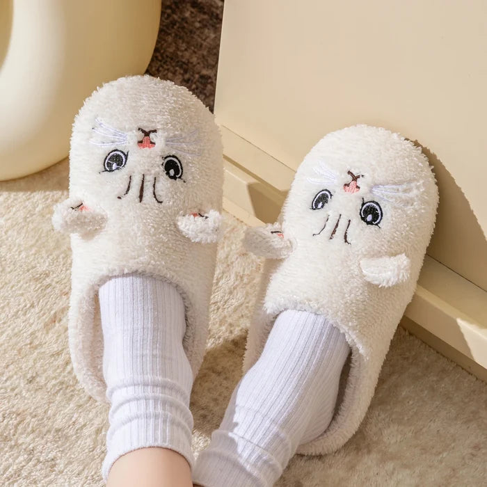 Soft women's cat-face plush slippers – cozy, comfortable indoor wear, non-slip sole for home warmth