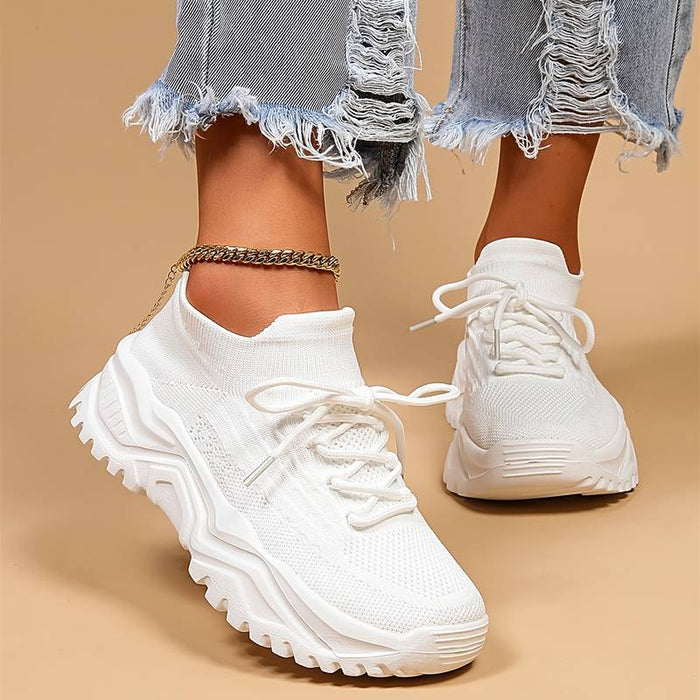 Supportive women’s sneakers – lightweight, breathable material, for walking and all-day comfort 2