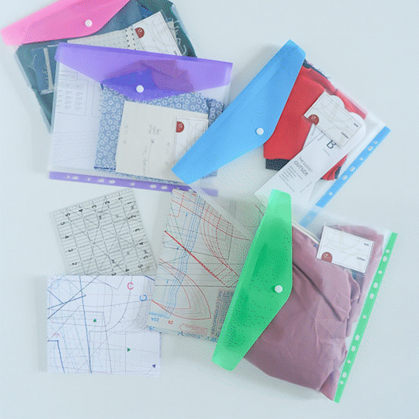 A gif showing what you can store in the madamsew binder bag